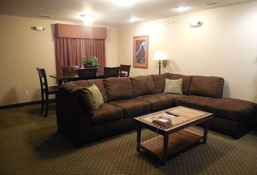 فندق Blue Mountain Inn And Suites