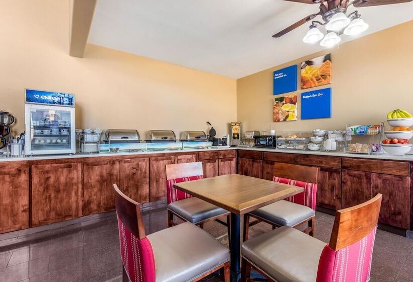 酒店 Comfort Inn & Suites