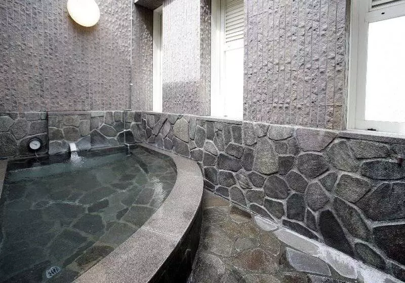 Apa Hotel Yokohama Kannai