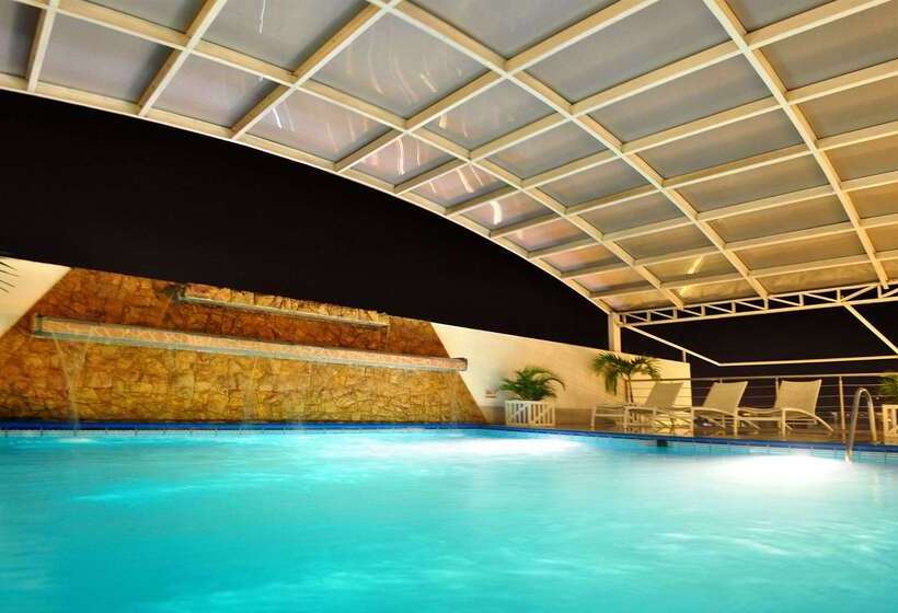 هتل Costa Del Sol Wyndham Chiclayo