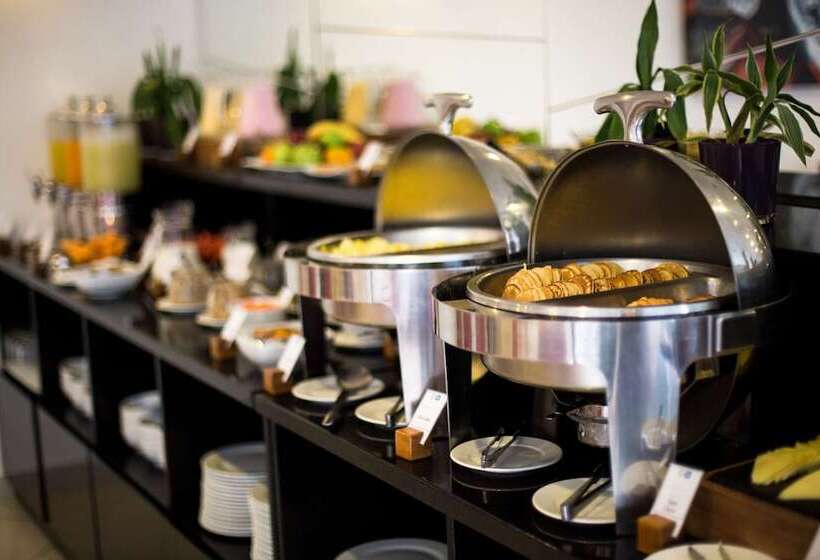 هتل Costa Del Sol Wyndham Chiclayo