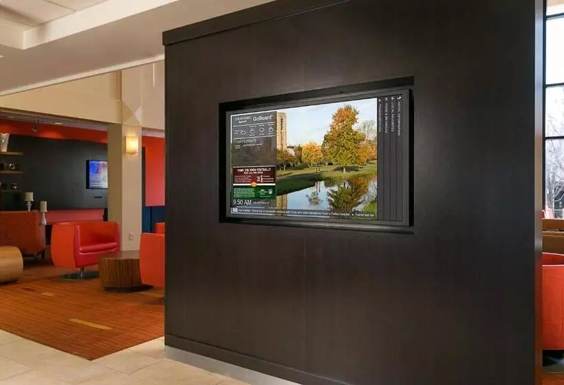 호텔 Courtyard Kansas City East/blue Springs