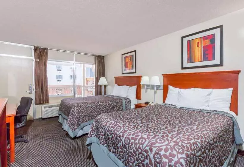 ホテル Days Inn By Wyndham Charlottesville/university Area