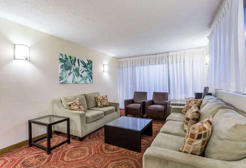 酒店 Days Inn By Wyndham Charlottesville/university Area