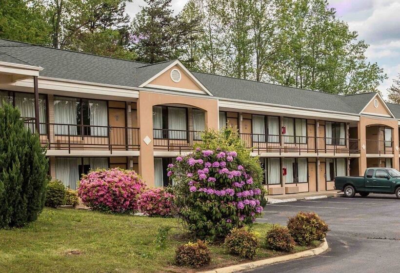 酒店 Econo Lodge Inn And Suites   Pilot Mountain