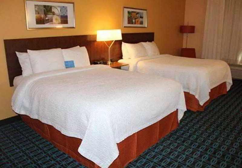 Отель Fairfield Inn Orangeburg