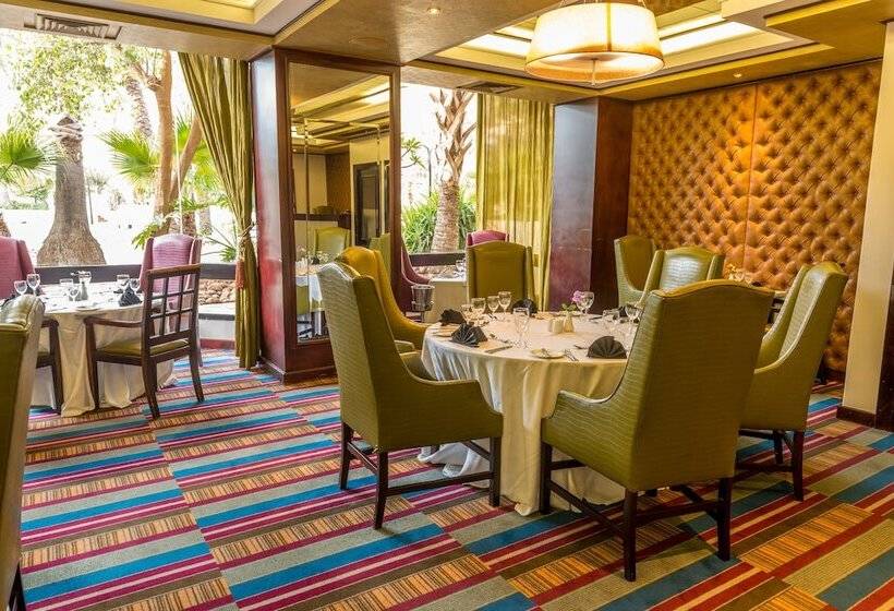 בית מלון כפרי Peermont Walmont At Mmabatho Palms