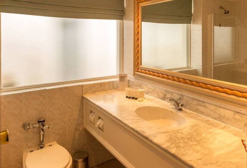 בית מלון כפרי Peermont Walmont At Mmabatho Palms