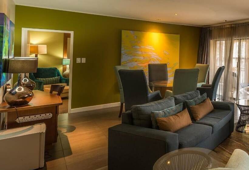 בית מלון כפרי Peermont Walmont At Mmabatho Palms