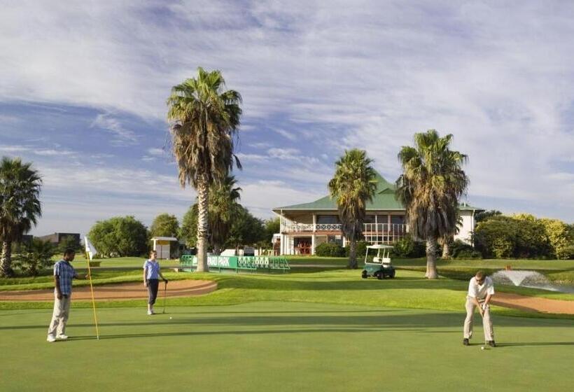 בית מלון כפרי Peermont Walmont At Mmabatho Palms