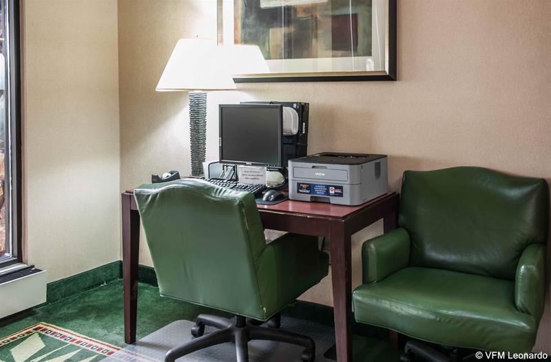 酒店 Quality Inn & Suites