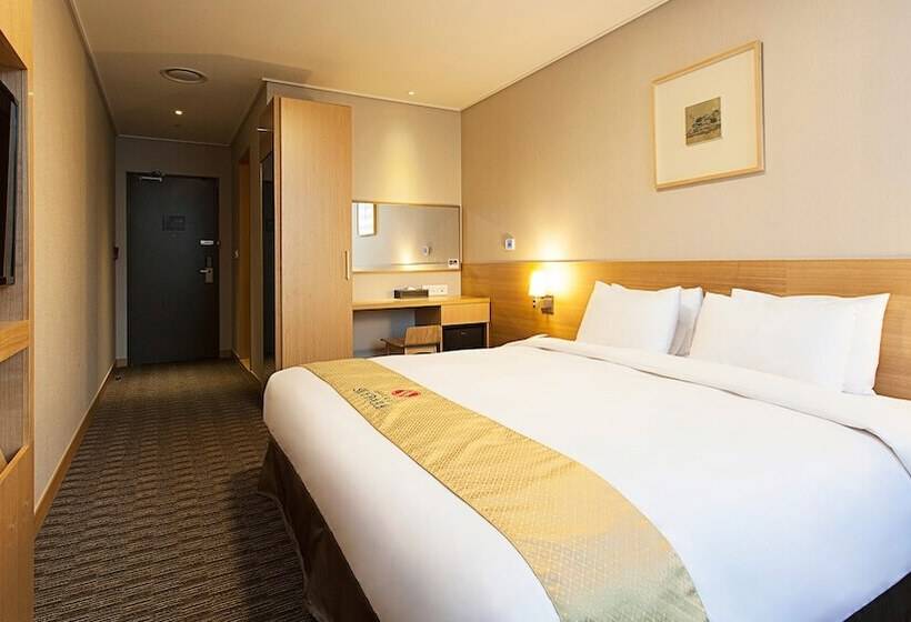 Hotel Skypark Central Myeongdong