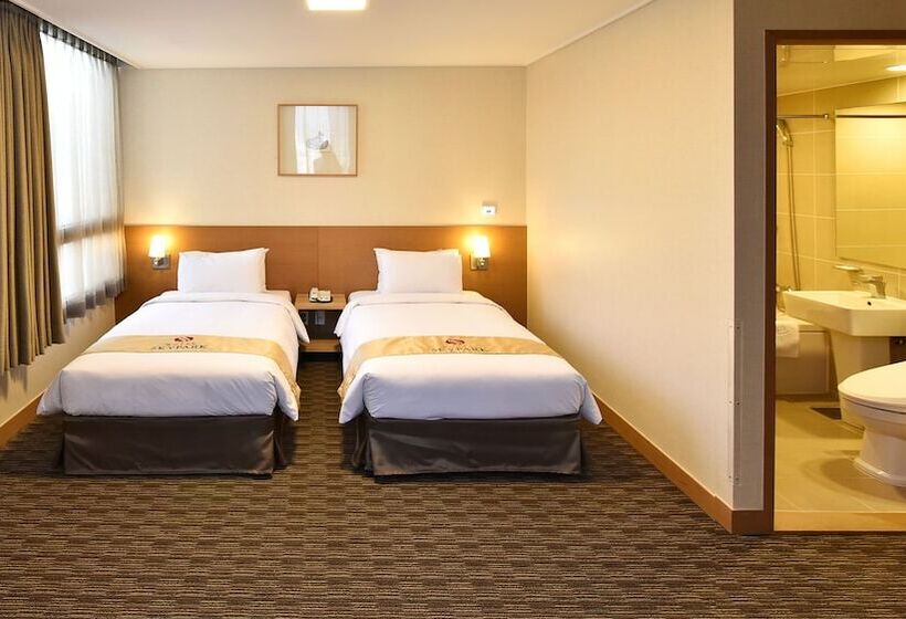 Hotel Skypark Central Myeongdong