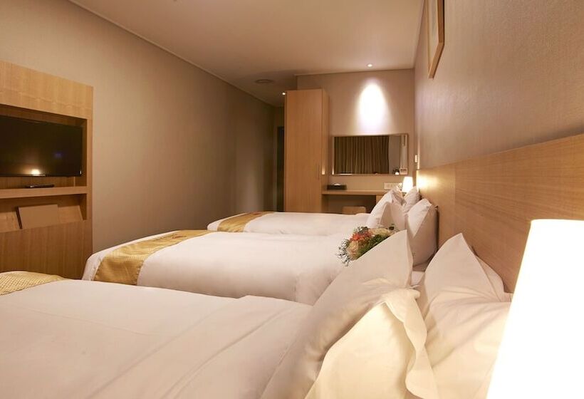 Hotel Skypark Central Myeongdong