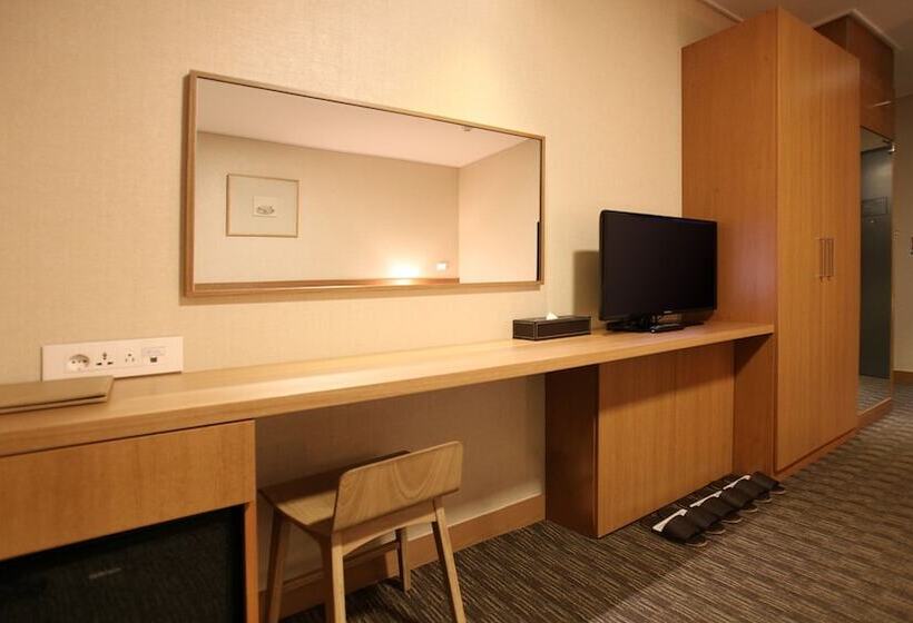 Hotel Skypark Central Myeongdong
