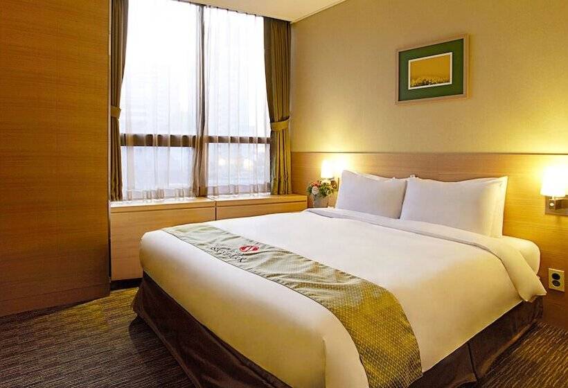 Hotel Skypark Central Myeongdong