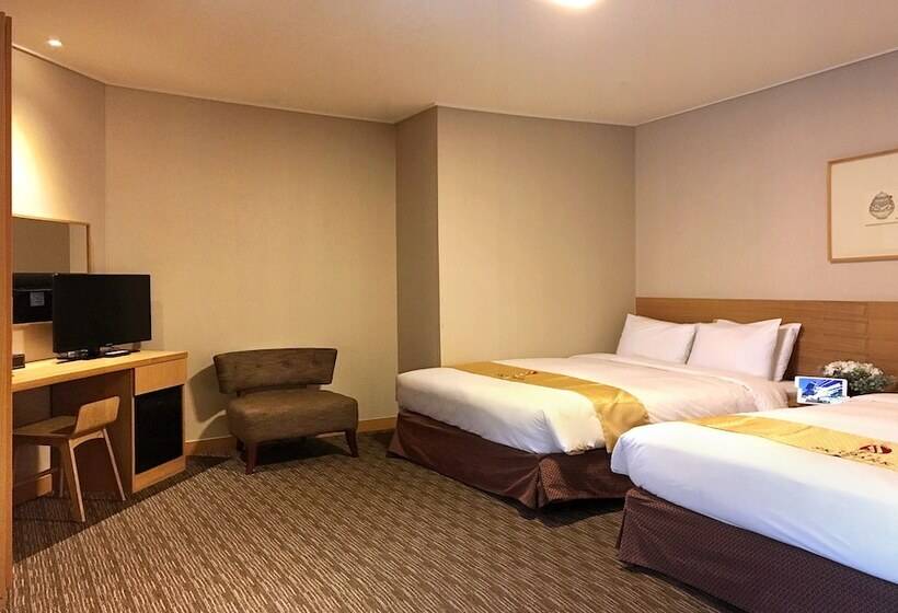 Hotel Skypark Central Myeongdong