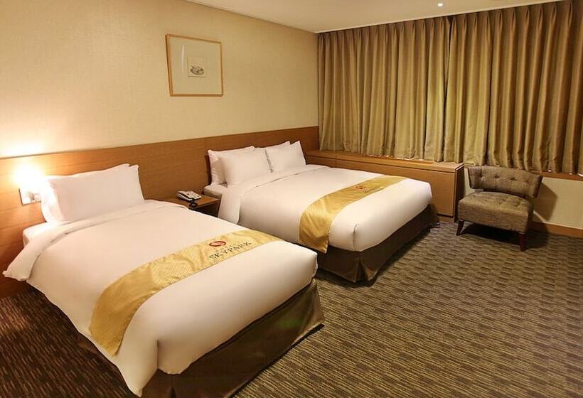 Hotel Skypark Central Myeongdong