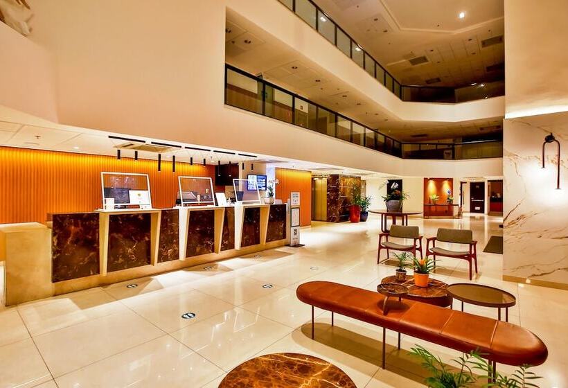 Quality Hotel & Suítes São Salvador