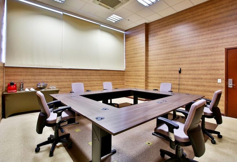 Quality Hotel & Suítes São Salvador