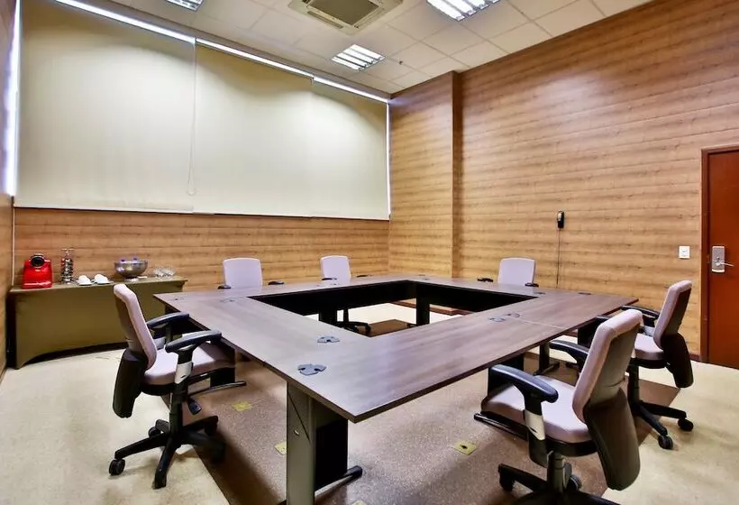 Quality Hotel & Suítes São Salvador