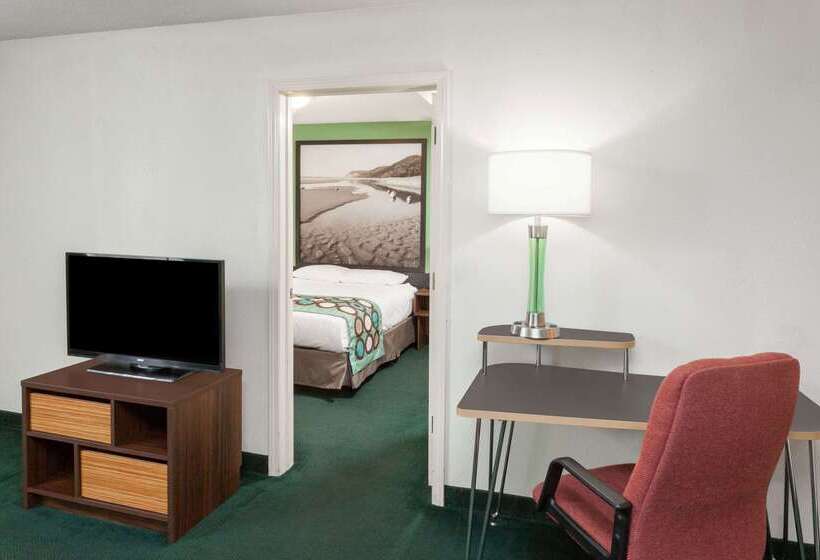 فندق Super 8 By Wyndham Stevensville St Joseph