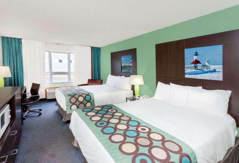 فندق Super 8 By Wyndham Stevensville St Joseph