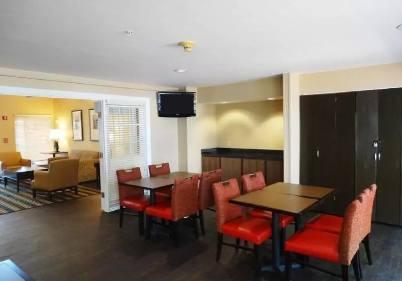 Mainstay Suites Raleigh North