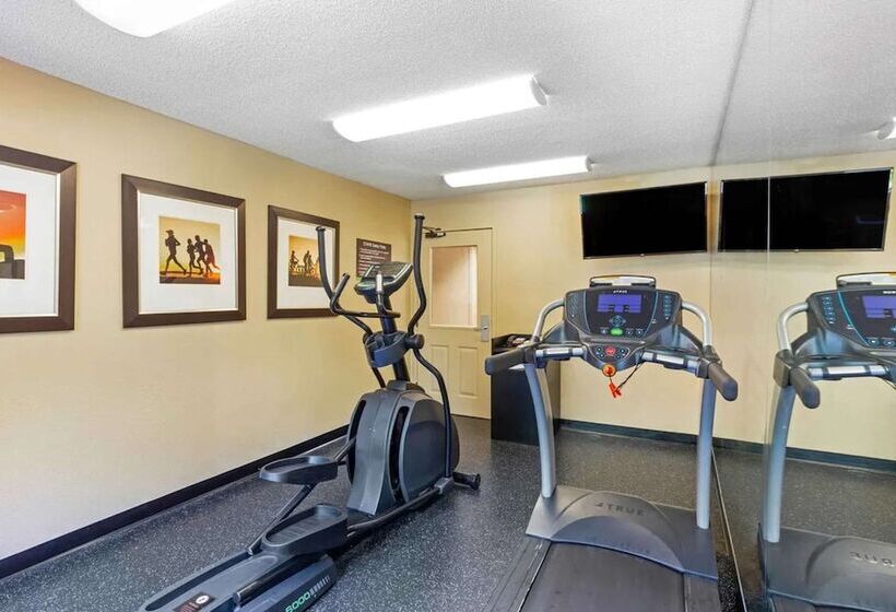 Mainstay Suites Raleigh North