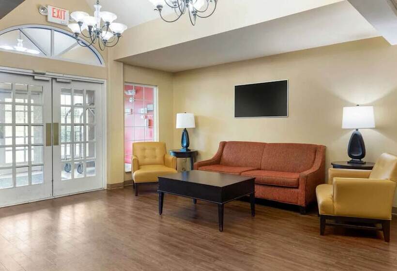 Mainstay Suites Raleigh North