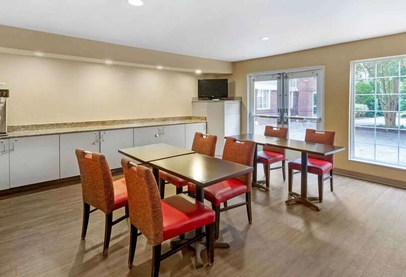 Mainstay Suites Raleigh North