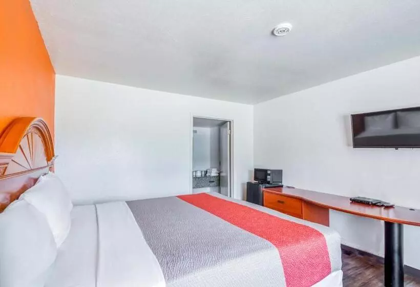 OYO Hotel Baton Rouge East I-12