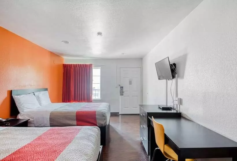 OYO Hotel Baton Rouge East I-12