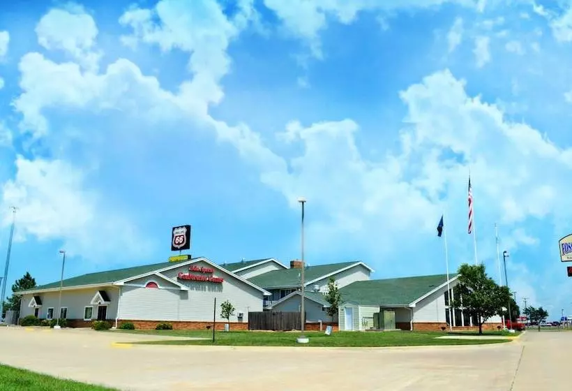 Fossil Creek Hotel And Suites