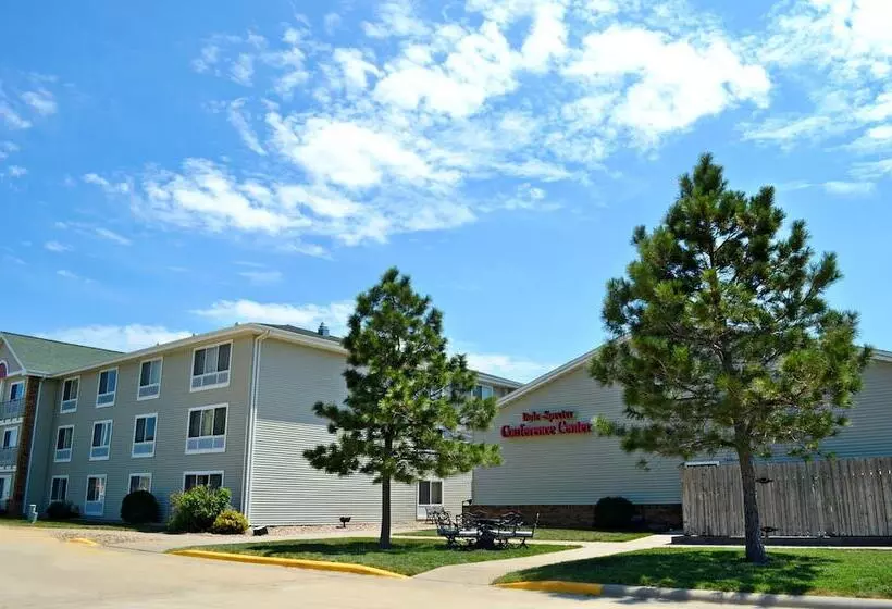 Fossil Creek Hotel And Suites