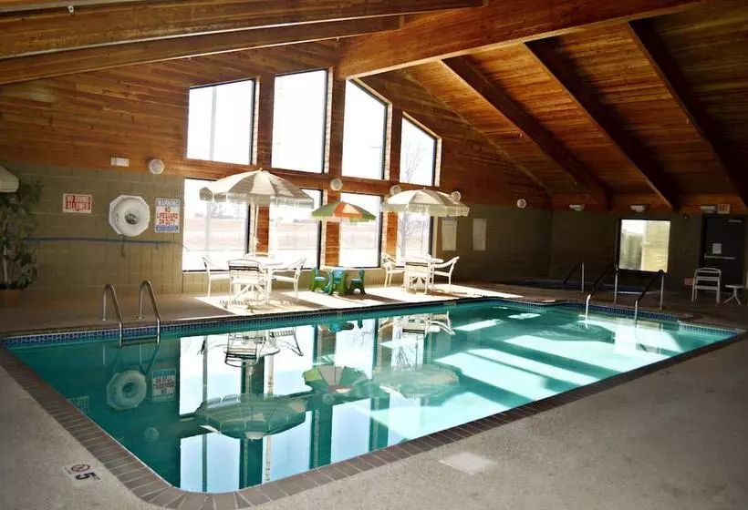 Fossil Creek Hotel And Suites