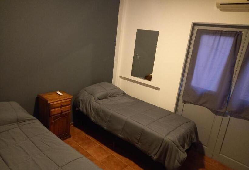 Hostel Mendoza Suites