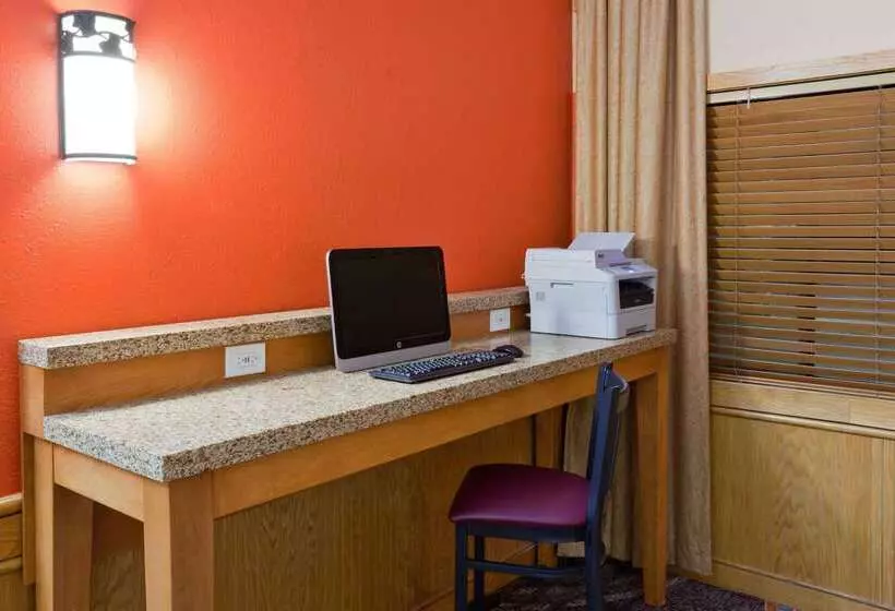 酒店 Americinn By Wyndham Shakopee Near Canterbury Park