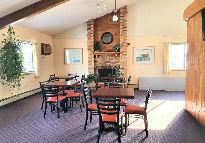 ホテル Amerivu Inn & Suites Avon