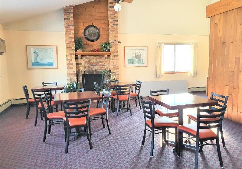 ホテル Amerivu Inn & Suites Avon