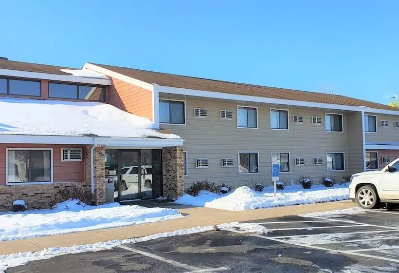 Hotelli Amerivu Inn & Suites Avon