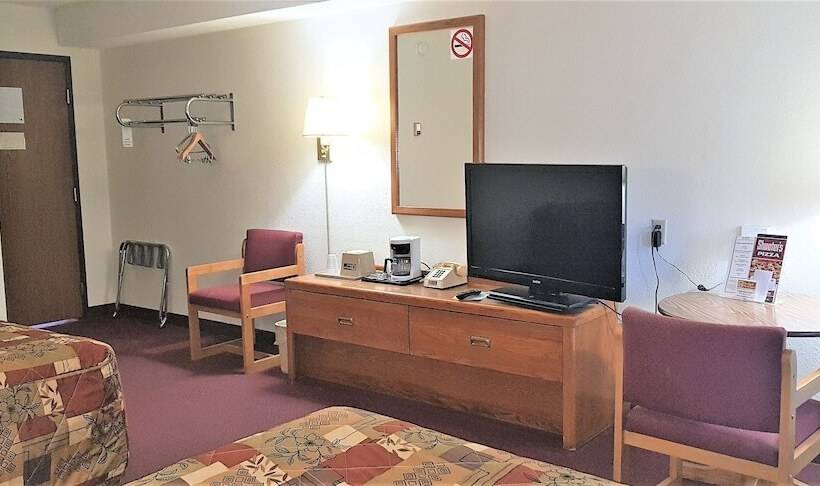 בית מלון כפרי Amerivu Inn & Suites Avon