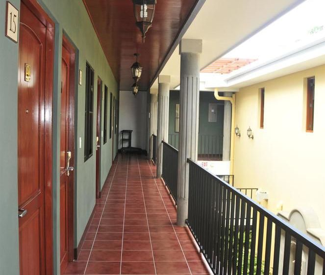 ホテル Las Mercedes Leon