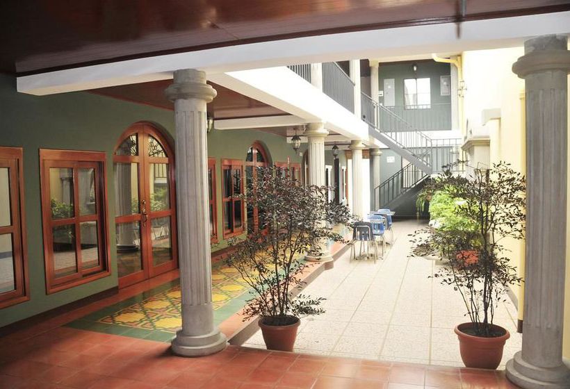 ホテル Las Mercedes Leon