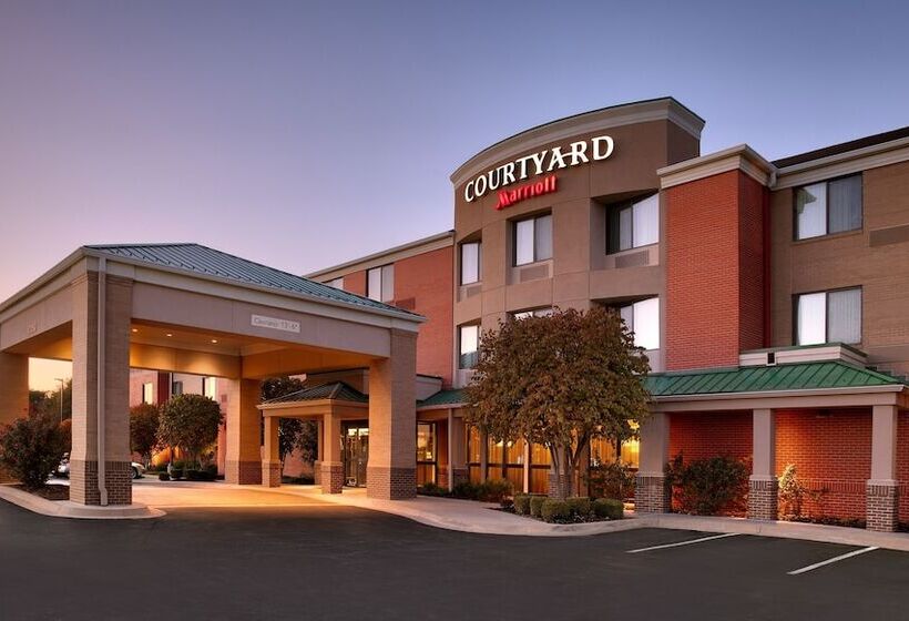 בית מלון כפרי Courtyard By Marriott Kansas City Shawnee