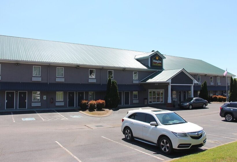 Отель Douglas Inn & Suites