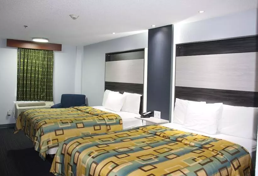 Отель Douglas Inn & Suites