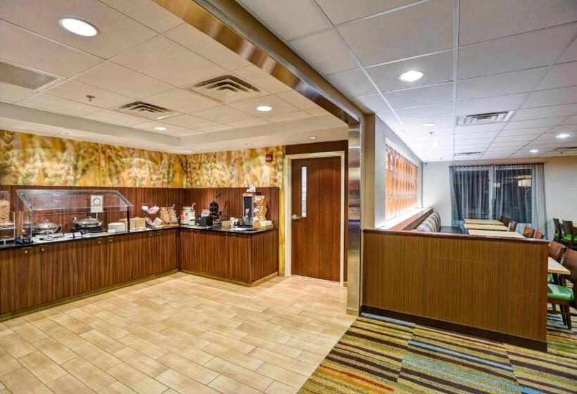 Отель Fairfield Inn & Suites Christiansburg