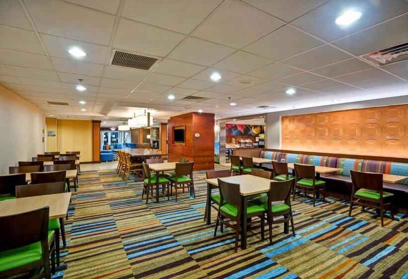 Отель Fairfield Inn & Suites Christiansburg