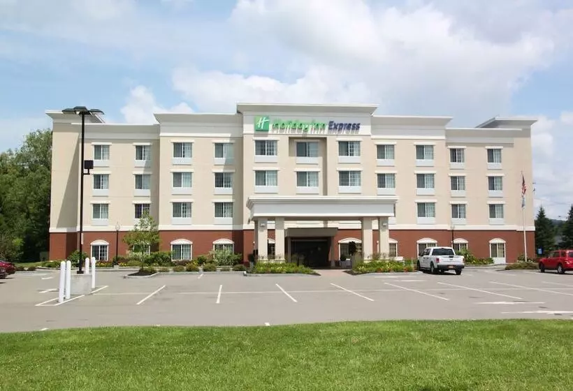 فندق Holiday Inn Express   Cortland, An Ihg